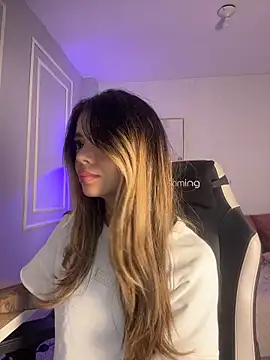 Snapshot of HoneyMollyX chatting on 02-03-26, 01:05 HoneyMollyX online show from 02-03-26, 01:05