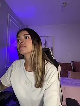 HoneyMollyX online show from 04-06-26, 01:01