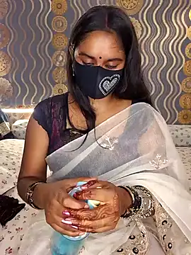 Sweet-Maddlina online show from 10-11-25, 06:01