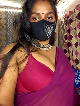 Sweet-Maddlina online show from 10-22-25, 03:29