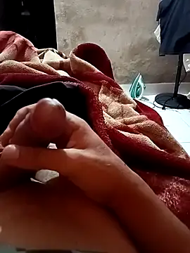 Brunim1869 online show from 04-16-26, 02:56