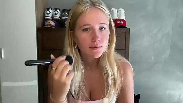 Snapshot of itssosierra chatting on 03-12-26, 11:55 itssosierra online show from 03-12-26, 11:55