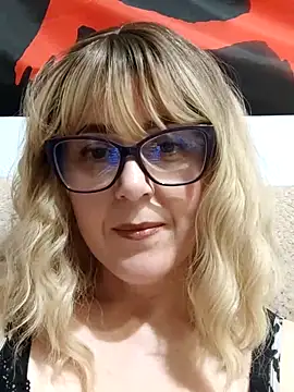 Amelialove42 online show from 04-20-26, 06:53