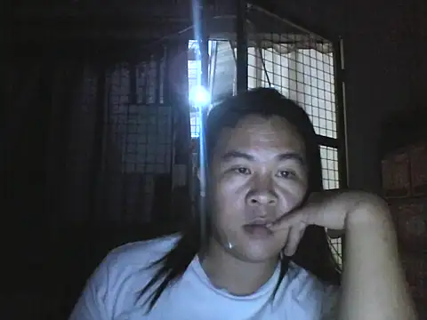 Snapshot of sysy300 chatting on 07-08-26, 04:11 sysy300 online show from 07-08-26, 04:11