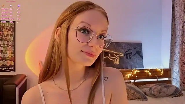 Snapshot of Edlin_gail chatting on 10-24-25, 02:35 Edlin gail online show from 10-24-25, 02:35