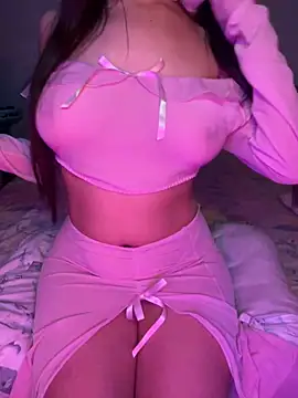 Snapshot of cat-ya chatting on 12-02-25, 12:38 cat-ya online show from 12-02-25, 12:38