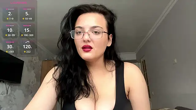 Snapshot of Babis_girlsss chatting on 11-18-25, 08:30 Babis girlsss online show from 11-18-25, 08:30