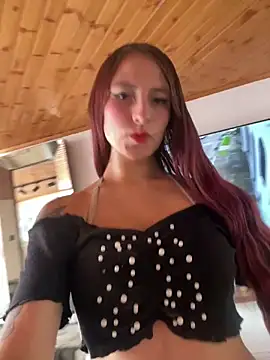 Snapshot of Im_scarlett18 chatting on 11-22-25, 04:39 Im scarlett18 online show from 11-22-25, 04:39