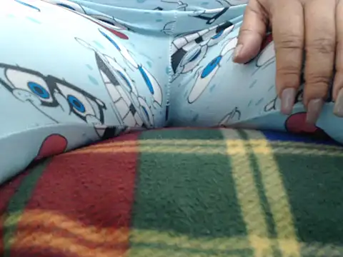 luna hot extreme online show from 10-20-25, 01:00