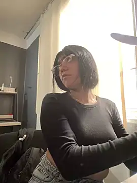 Snapshot of angie_rousse_ chatting on 10-23-25, 01:32 angie rousse online show from 10-23-25, 01:32