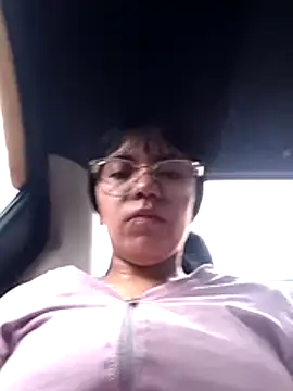 Snapshot of angie_rousse_ chatting on 11-06-25, 01:23 angie rousse online show from 11-06-25, 01:23