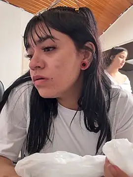 Snapshot of angie_rousse_ chatting on 11-27-25, 01:57 angie rousse online show from 11-27-25, 01:57