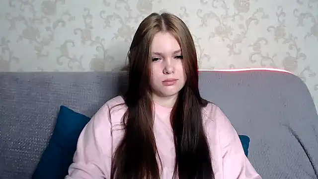 Musegirl online show from 11-15-25, 01:25