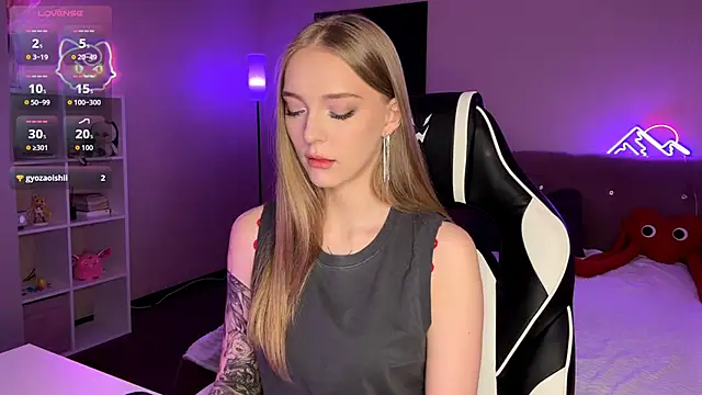 EvaPeace online show from 04-19-26, 01:10