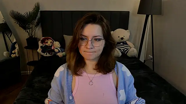 Snapshot of Briarx chatting on 01-07-26, 09:28 Briarx online show from 01-07-26, 09:28