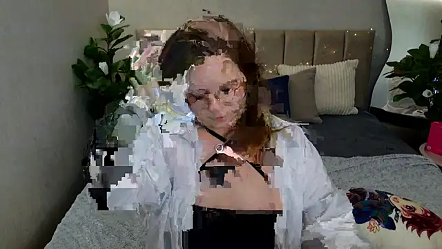 Snapshot of Briarx chatting on 06-04-26, 06:36 Briarx online show from 06-04-26, 06:36
