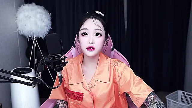 MISA 02 online show from 10-18-25, 11:00