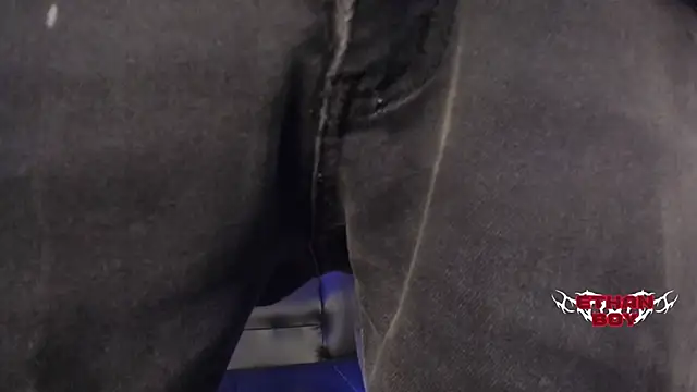 Ethan Boy  online show from 02-14-26, 08:27