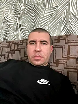 Snapshot of AronMode chatting on 11-22-25, 10:47 AronMode online show from 11-22-25, 10:47