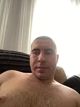 Snapshot of AronMode chatting on 11-23-25, 11:10 AronMode online show from 11-23-25, 11:10