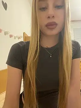 Snapshot of RemyStyles chatting on 02-02-26, 09:35 RemyStyles online show from 02-02-26, 09:35