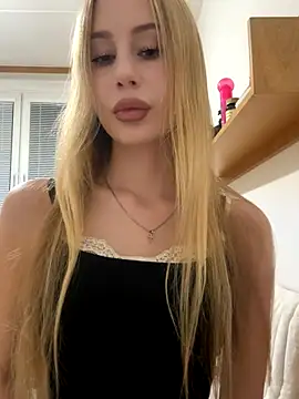 Snapshot of JudithCarly chatting on 11-20-25, 08:08 JudithCarly online show from 11-20-25, 08:08