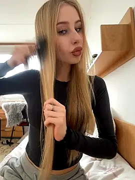 Snapshot of JudithCarly chatting on 11-26-25, 10:27 JudithCarly online show from 11-26-25, 10:27