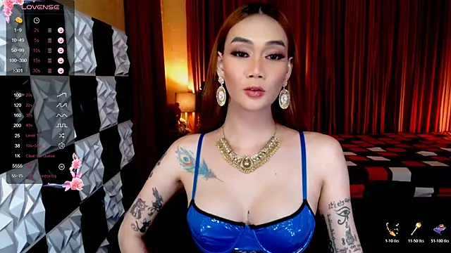 Snapshot of MeatyCockLuna chatting on 11-06-25, 09:32 MeatyCockLuna online show from 11-06-25, 09:32