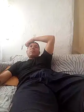 Snapshot of Ezeaxl chatting on 04-12-26, 04:45 Ezeaxl online show from 04-12-26, 04:45