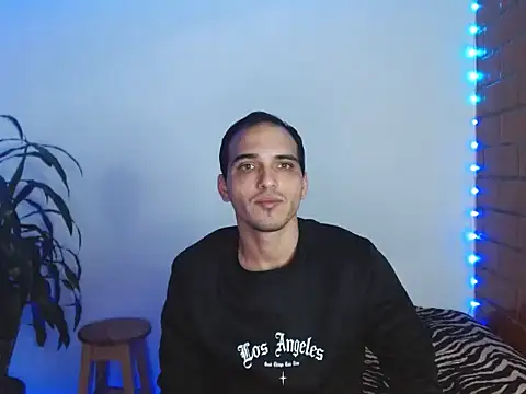 Maax3023 online show from 11-03-25, 05:14