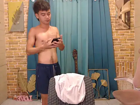 boy raphael online show from 11-01-25, 09:55