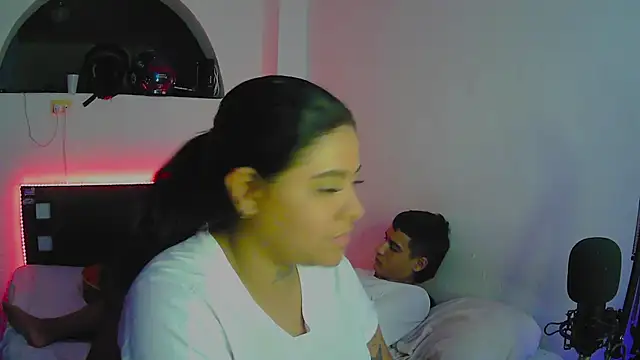 Snapshot of AnyRUSSO chatting on 10-25-25, 05:48 AnyRUSSO online show from 10-25-25, 05:48