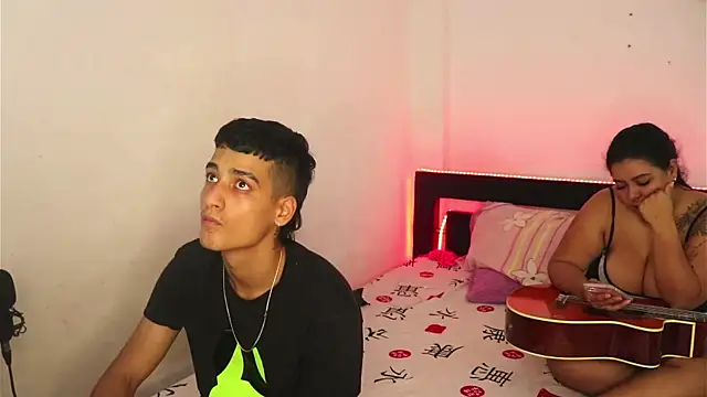 Snapshot of AnyRUSSO chatting on 12-05-25, 04:32 AnyRUSSO online show from 12-05-25, 04:32