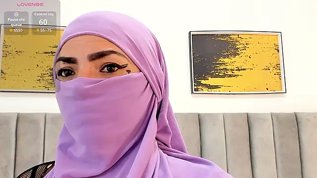  naylaa  online show from 11-07-25, 04:01