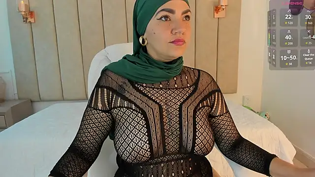 Snapshot of _naylaa_ chatting on 12-23-25, 03:37 naylaa online show from 12-23-25, 03:37