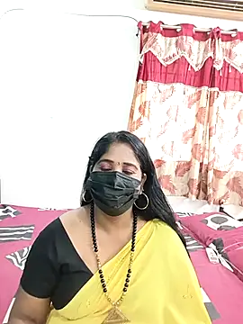 tamil-aunt online show from 11-08-25, 03:18