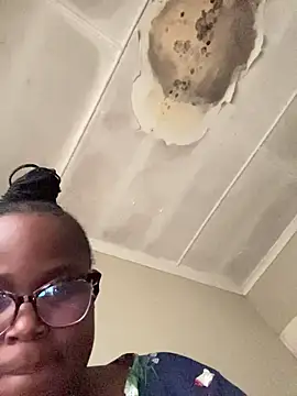 Snapshot of Wildpineapple chatting on 10-22-25, 02:06 Wildpineapple online show from 10-22-25, 02:06