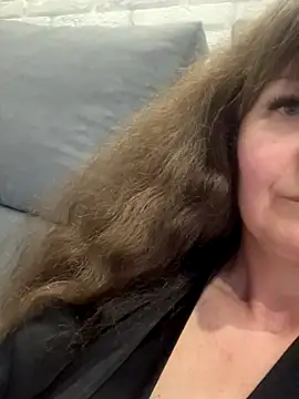 Butterfly8385 online show from 10-17-25, 08:55