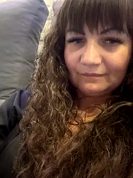 Butterfly8385 online show from 10-29-25, 09:38