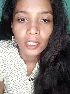 Snapshot of Jaanvi_G chatting on 10-18-25, 12:28 Jaanvi G online show from 10-18-25, 12:28