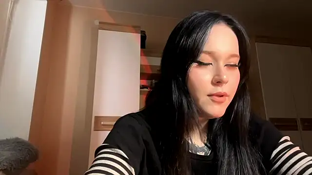KristenGoodmon online show from 10-16-25, 08:15
