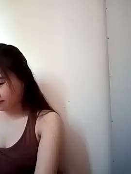 Snapshot of tuongvycute chatting on 10-16-25, 03:40 tuongvycute online show from 10-16-25, 03:40