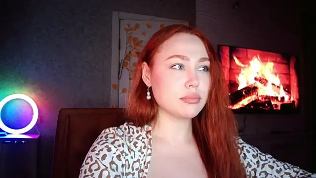 Snapshot of LolaMint_ chatting on 11-16-25, 11:38 LolaMint online show from 11-16-25, 11:38