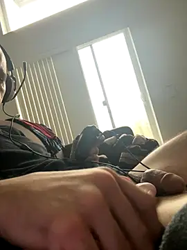 Pikachucums4u online show from 11-25-25, 08:31