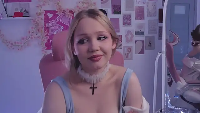 SweetCutie19 online show from 10-16-25, 06:20