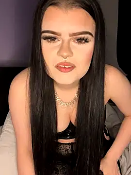 Snapshot of StarKatzz chatting on 10-14-25, 06:36 StarKatzz online show from 10-14-25, 06:36