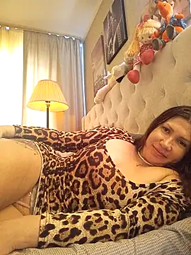 Ambika beauty online show from 03-15-26, 01:50