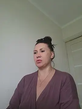 Snapshot of Ambika_beauty chatting on 05-17-26, 03:52 Ambika beauty online show from 05-17-26, 03:52