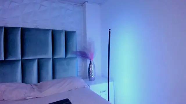 HollyPeach online show from 03-03-26, 08:04