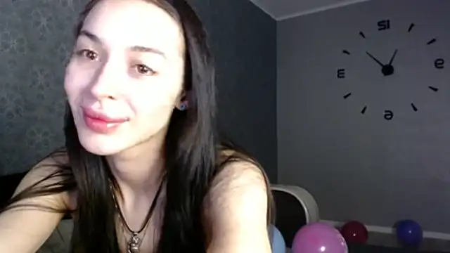 Daphne Darkthorn online show from 11-30-25, 10:03